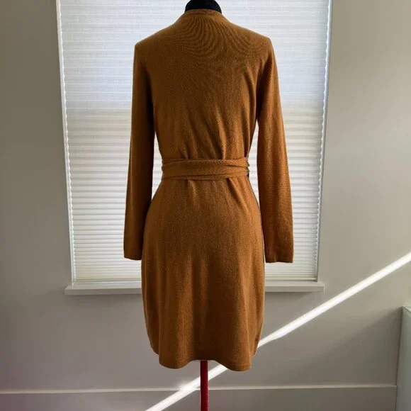 DVF 100% Cashmere Wrap Dress – Honey Brown – Size L - Picture 4 of 7